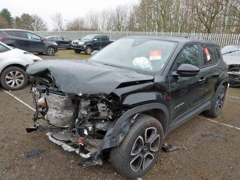 BREAKING JEEP AVENGER 1.2 PETROL 2025 STOCK NUMBER XY48