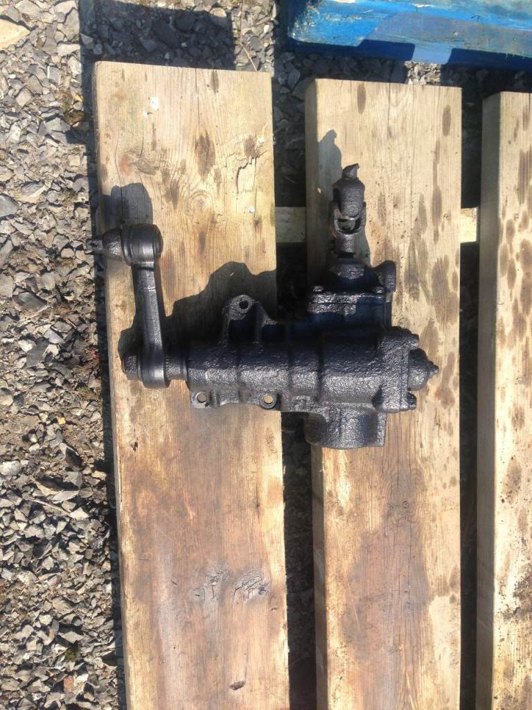 MITSUBISHI L200 WARRIOR 2005 STEERING BOX VGC NO LEAKS, DELIVERY OK