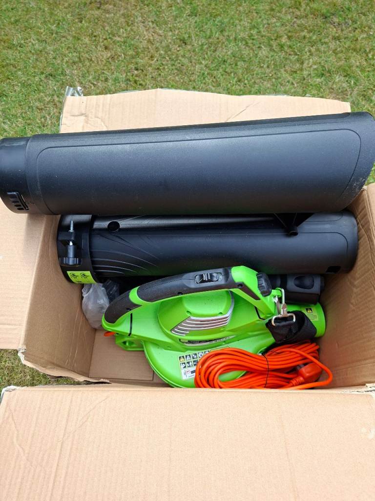 Draper 230V Garden Vacuum Blower Mulcher - As Good As New