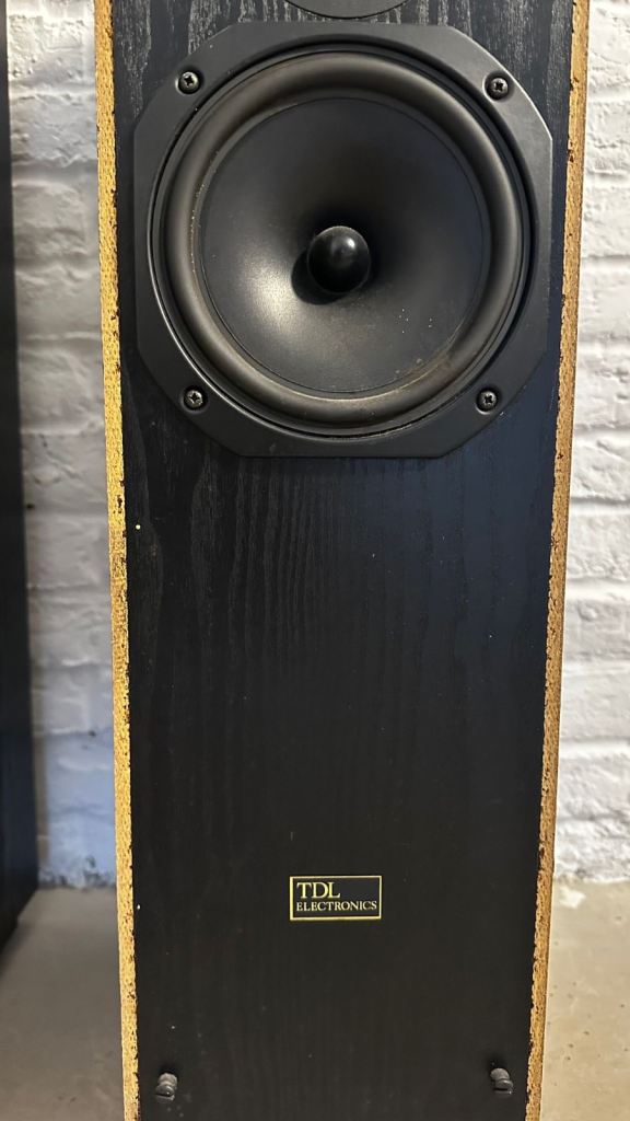 TDL RTL 3 Transmission Line Floorstanding Speakers Great Sound