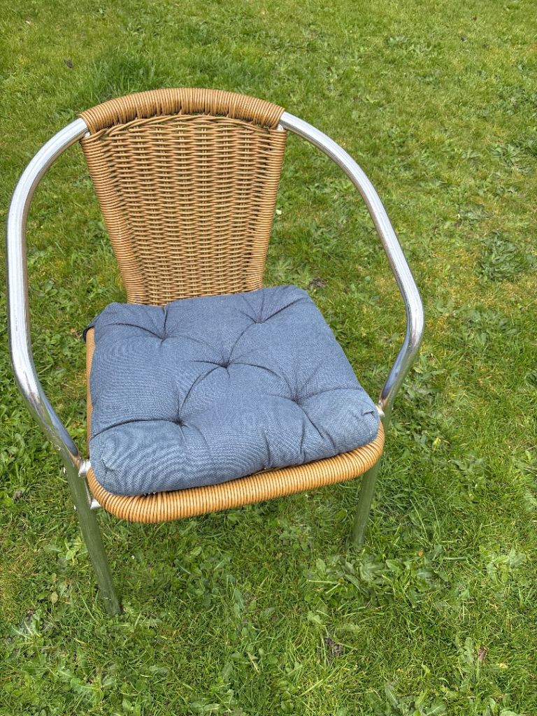Cafe chair 