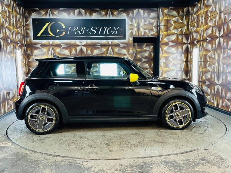 2020 MINI Electric Hatch Cooper SE 32.6kWh Level 2 Auto 3dr HATCHBACK Electric Automatic
