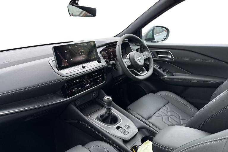 2025 Nissan Qashqai 1.3 DiG-T MH Tekna 5dr Hatchback Petrol Manual