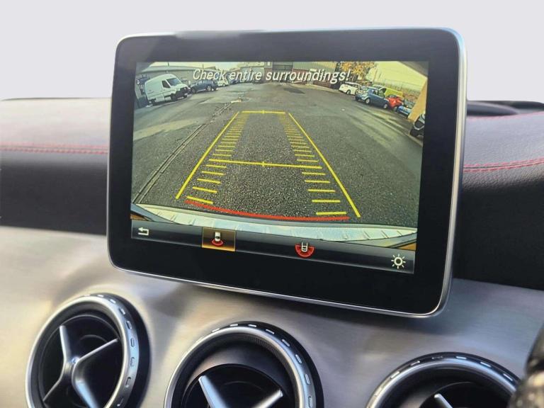 2016 Mercedes-Benz GLA GLA 220d 4Matic AMG Line 5dr Auto [Prem Plus] ESTATE DIESEL Automatic