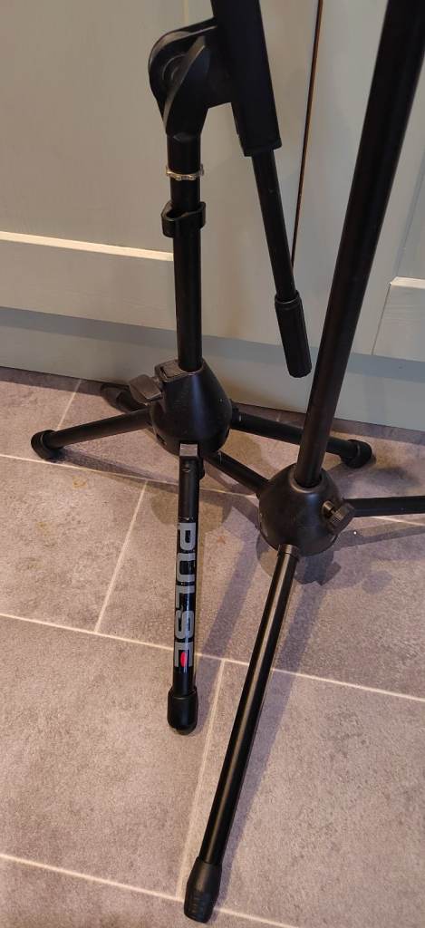 MICROPHONE STANDS