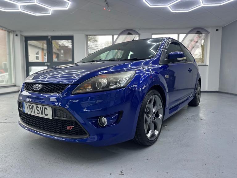 2011 Ford Focus 2.5 ST-2 3dr HATCHBACK Petrol Manual