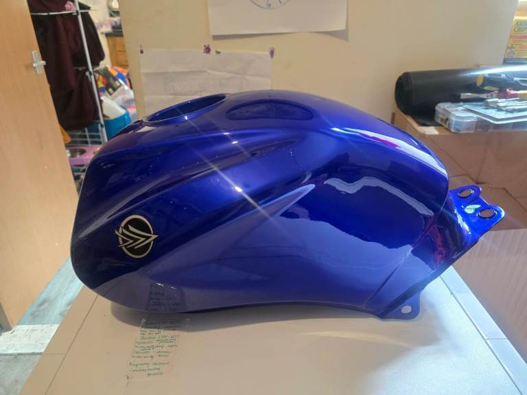 Fuel tank keeway