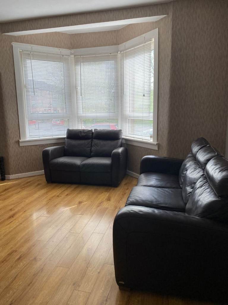 2 bedroom flat to let