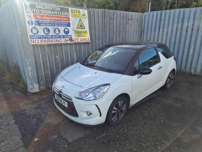 Breaking for spares Citroën ds3 1.4 vti 2011