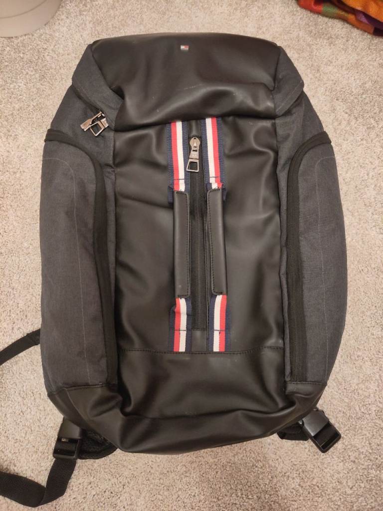 Tommy Hilfiger Black Backpack – Great Condition