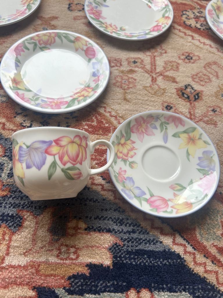 Royal Doulton China Tea Set.