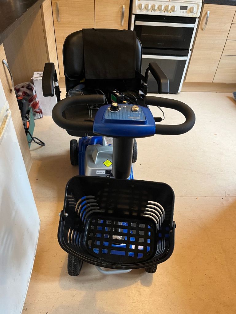 Mobility Scooter Lightweight, easy to store and put a away 