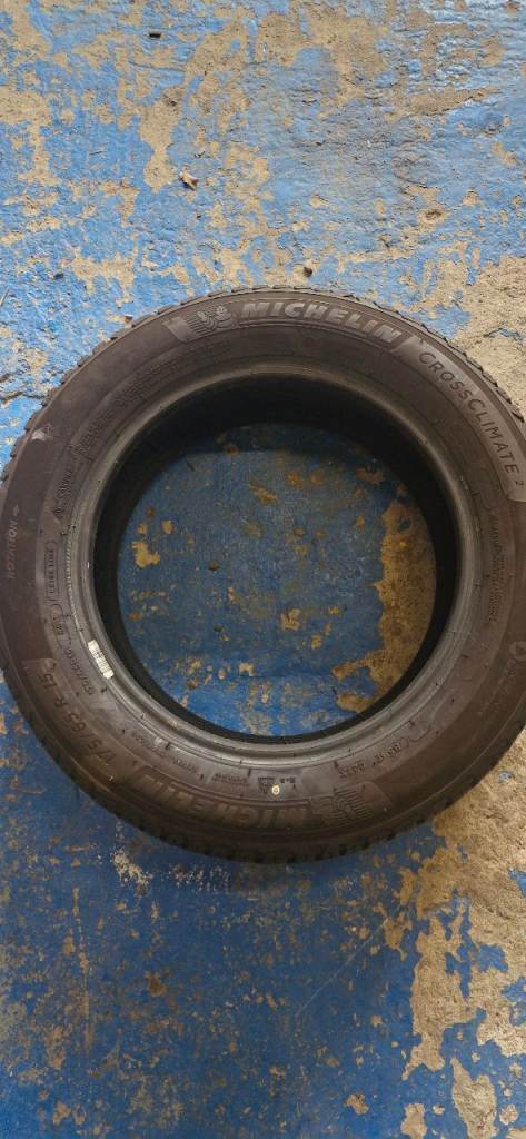 175/65 15 Michelin x2
