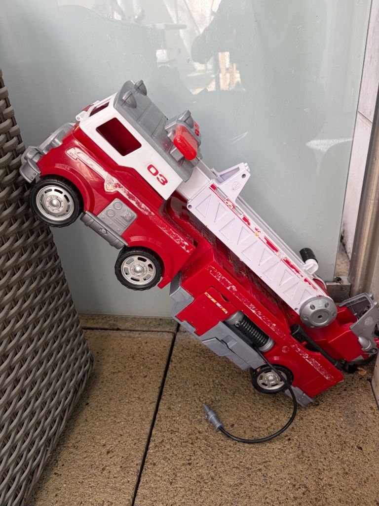 FREE large paw patrol fire truck 