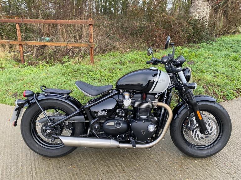 TRIUMPH BONNEVILLE BOBBER 1200 ABS, 2024, 1,185 MILES, STUNNING ++ RESERVED ++