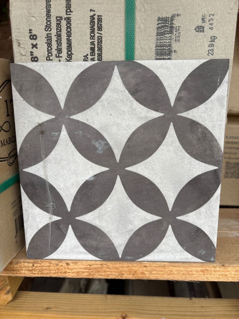 200x200mm tiles patterned 6m2