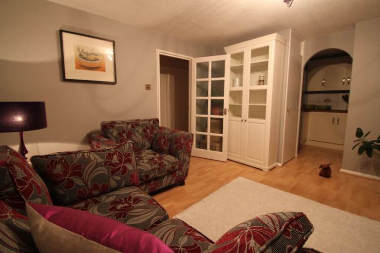2 bedroom flat Greenwich SE10 Furnished Near DLR