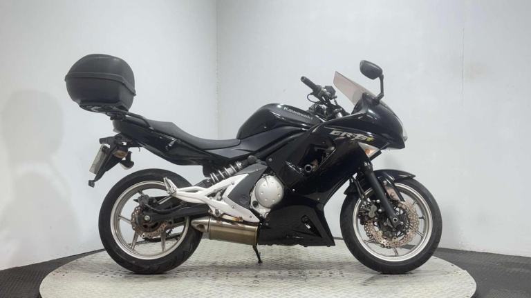 Kawasaki Er ER6 2007 ONLY 12K PROJECT BIKE SPARES OR REPAIR 650CC A2