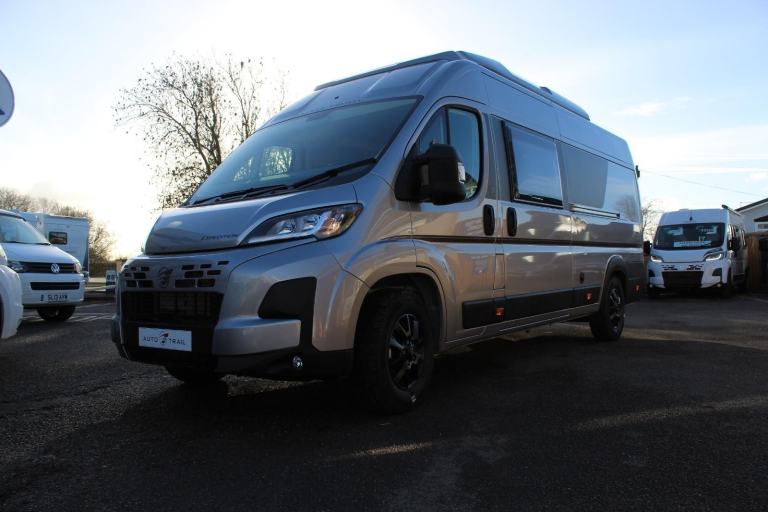 Auto-Trail Expedition 68 DIESEL MANUAL 2026