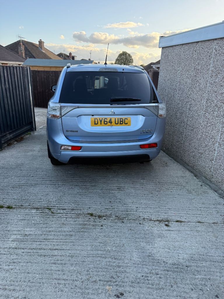Mitsubishi, OUTLANDER, Estate, 2014, Other, 1998 (cc), 5 doors