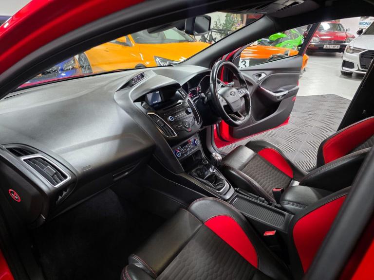 2015 Ford Focus 2.0T EcoBoost ST-3 5dr HATCHBACK PETROL Manual