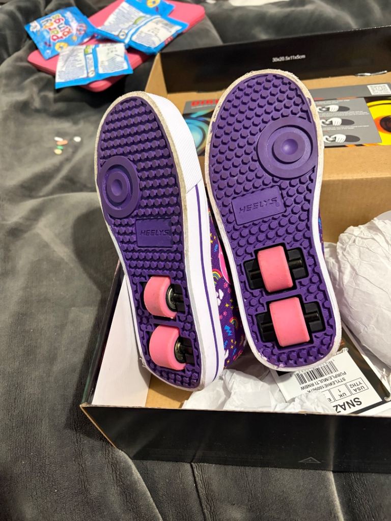 Brand New Heelys Roller Shoes - Purple Rainbow Design, Size 1, £30.00 ...