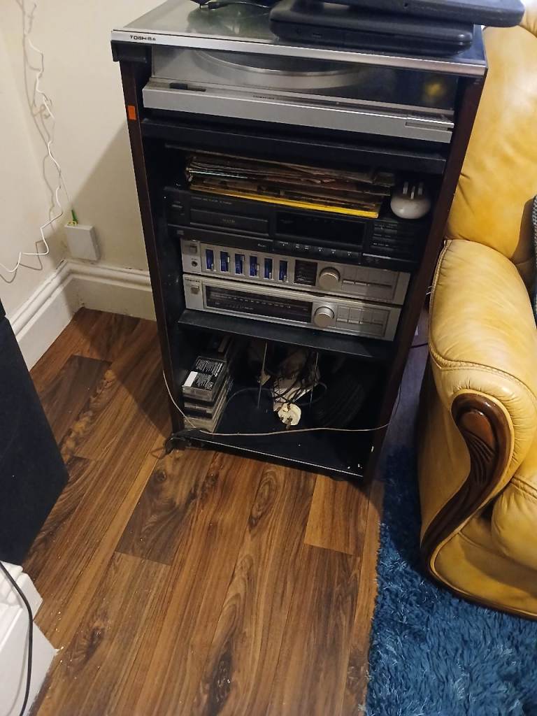 Vintage Hi-Fi System Toshiba + Technics CD Player + Turntable – Fully Working