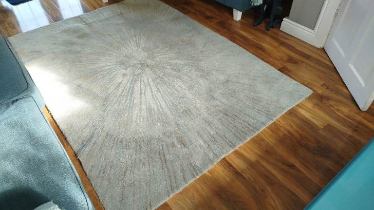 Pure wool Rug. 160x 240
