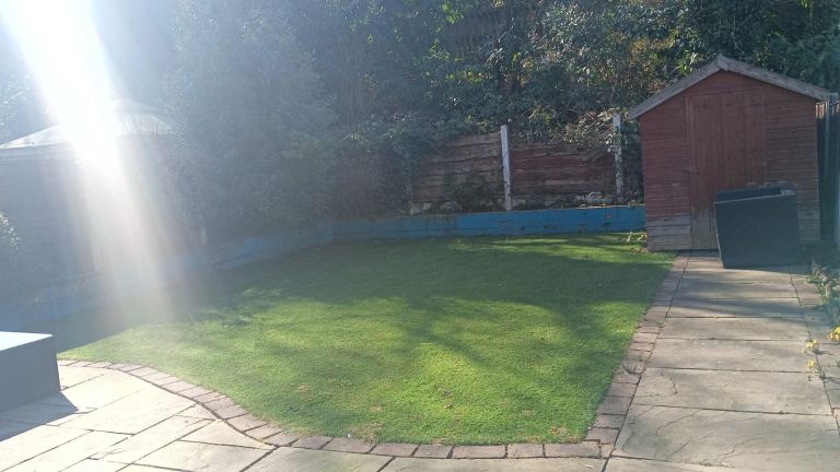 Extra large room to rent 