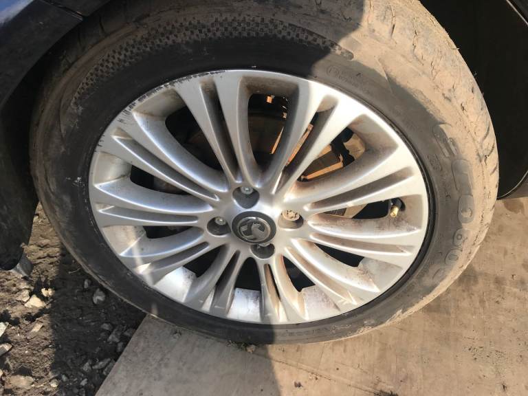 Vauxhall Corsa D 16" inch Alloy Wheel With Tyre 195 55 R16