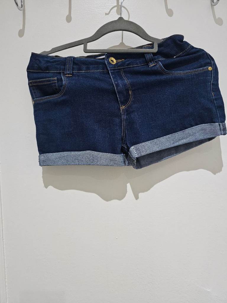 Girls,  denim shorts for 10to11years.