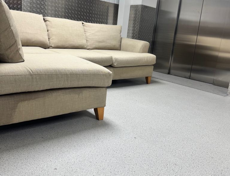 🚚 FREE DELIVERY- Beige Corner Sofa