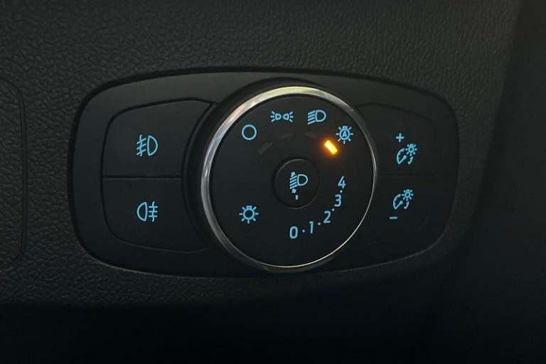 2022 Ford Focus 1.0 EcoBoost Active 5dr - 13.2 INCH DISPLAY, FRONT &amp; REAR SENSORS, CRUISE C H...