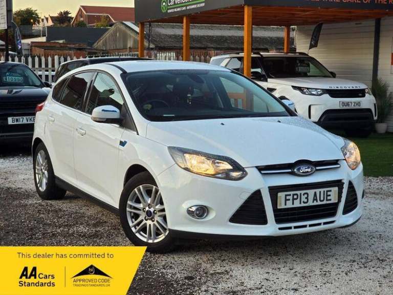 2013 Ford Focus 1.6 125 Titanium 5dr Powershift HATCHBACK PETROL Automatic