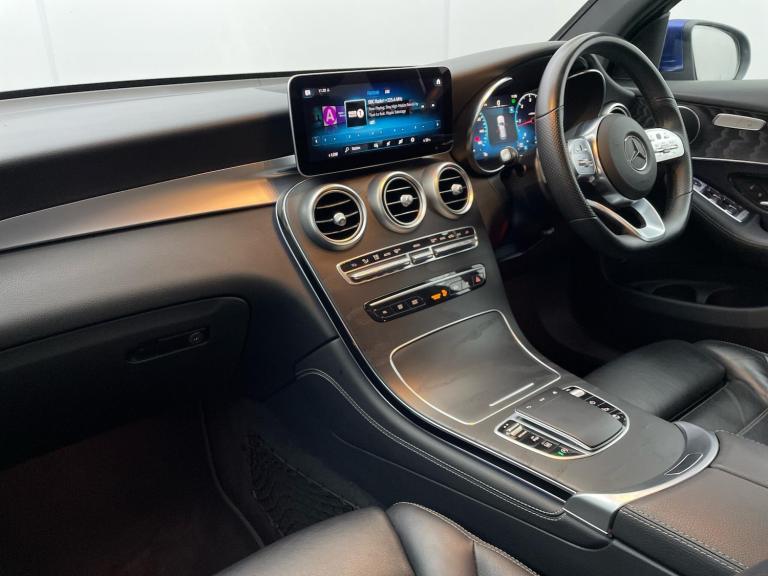 2020 Mercedes-Benz GLC 2.0 GLC300d AMG Line (Premium) SUV 5dr Diesel G-Tronic+ 4MATIC Euro 6 (s/s...