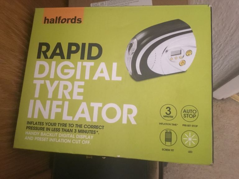 Halfords rapid auto tyre inflator boxed new