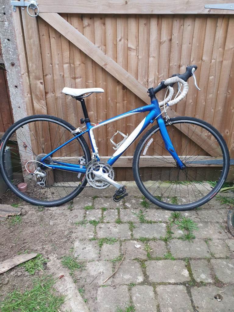 Ladies Specialized Dolce Road Bike