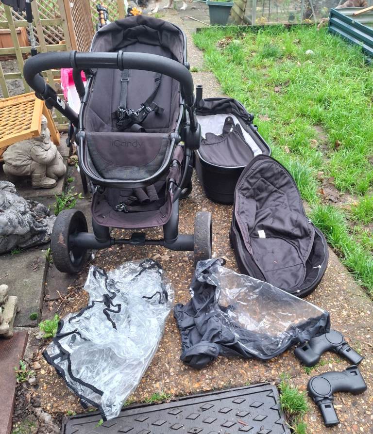 Pram and accessories 