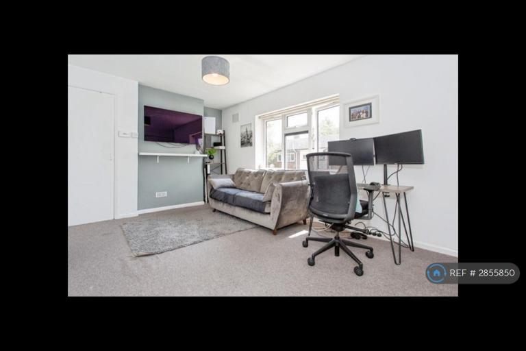 1 bedroom flat in Perse Way, Cambridge, CB4 (1 bed) (#2855850)