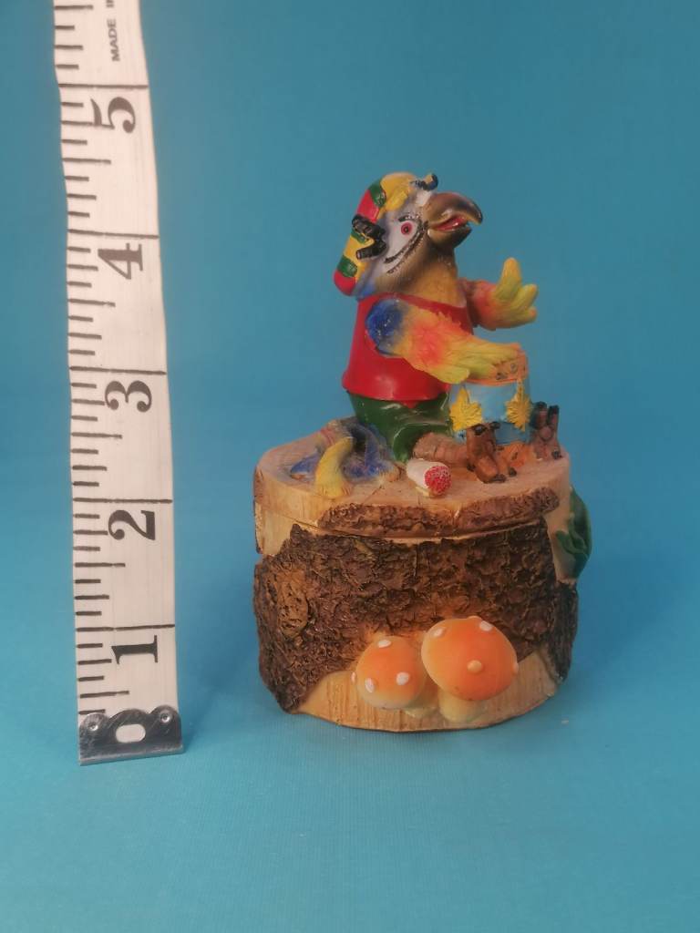 Super Funny😄 parrot, coloury trinket box, Jewellery box or other stuff. 😉😅. Good condition.