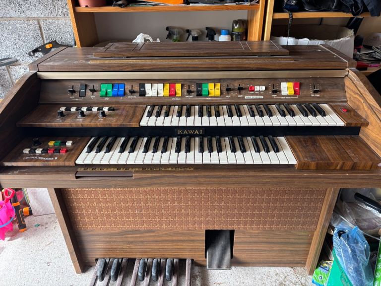 Kawai Electric Organ – Good Condition, Fully Functional