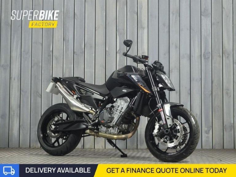 2022 22 KTM 890 DUKE