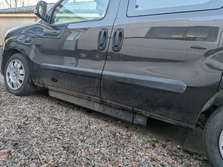 Wheel chair access vehicle fiat doblo 