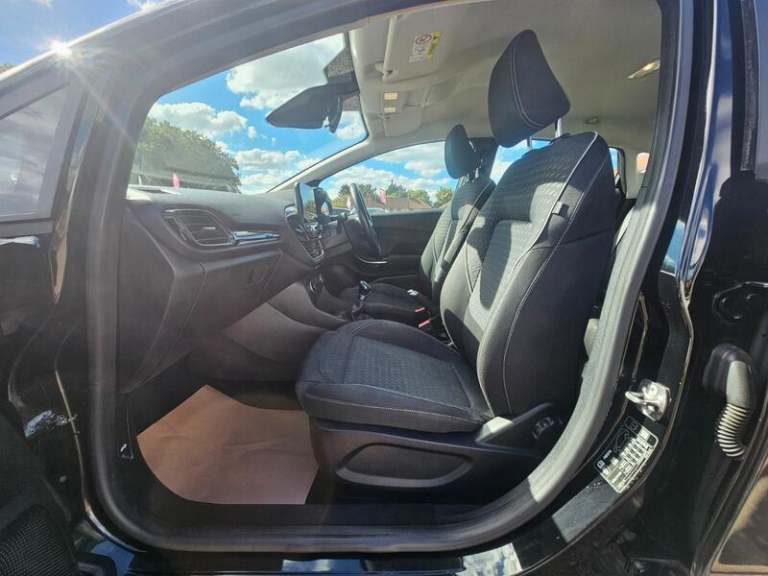 2018 Ford Fiesta 1.1 Ti-VCT Zetec Euro 6 (s/s) 5dr HATCHBACK Petrol Manual