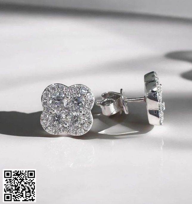 Grand Four Leaf Clover Diamond Earrings for Women | Luxury UK