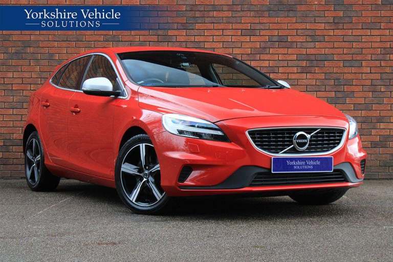 2019 Volvo V40 2.0 T3 GPF R-Design Nav Plus Euro 6 (s/s) 5dr HATCHBACK Petrol Manual