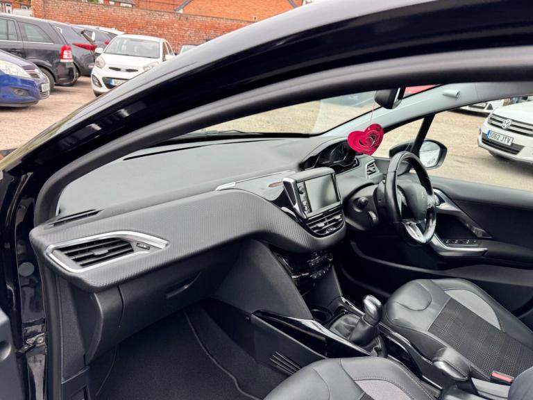 2018 Peugeot 2008 1.2 PureTech Allure Euro 6 (s/s) 5dr HATCHBACK Petrol Manual