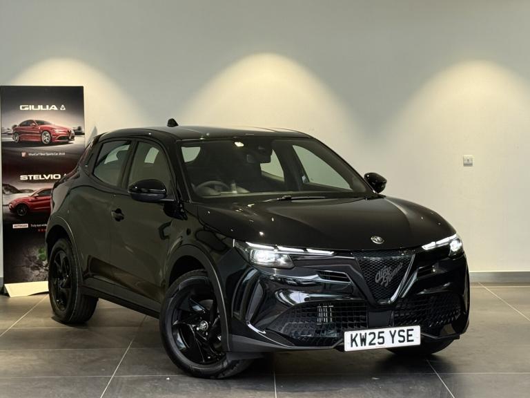 2025 Alfa Romeo Junior 1.2 Turbo Ibrida 5dr Auto Hatchback Petrol Automatic