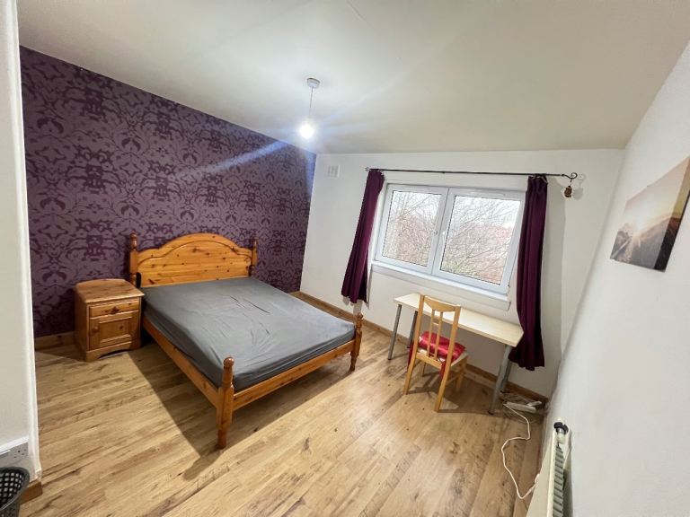 A double bedroom available for rent 