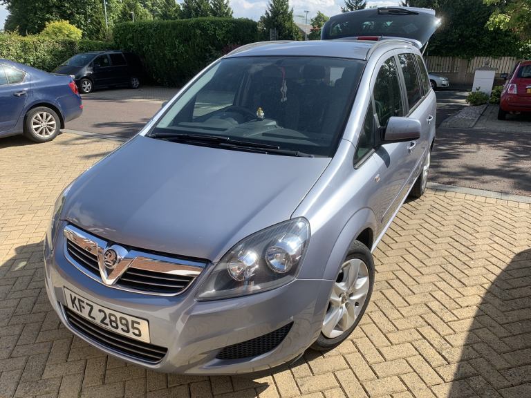 Vauxhall Zafira exclusive 2011- 7 seaters very good condition 